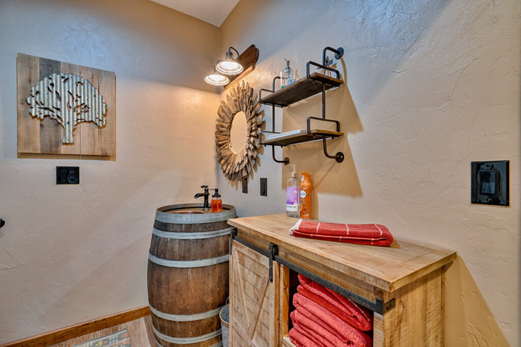 groom's suite bathroom barrel sink