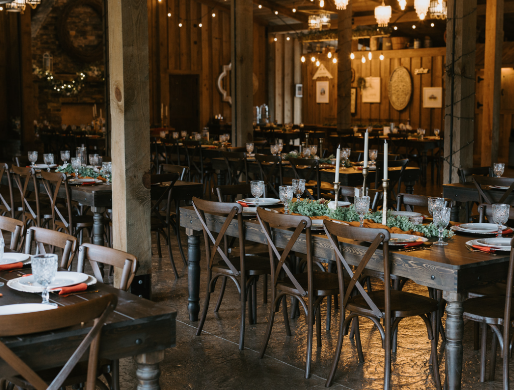 Barn and rustic style for a wedding reception